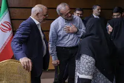 پزشکیان : باید خدمتگزار مردم باشیم چه موافق چه مخالف