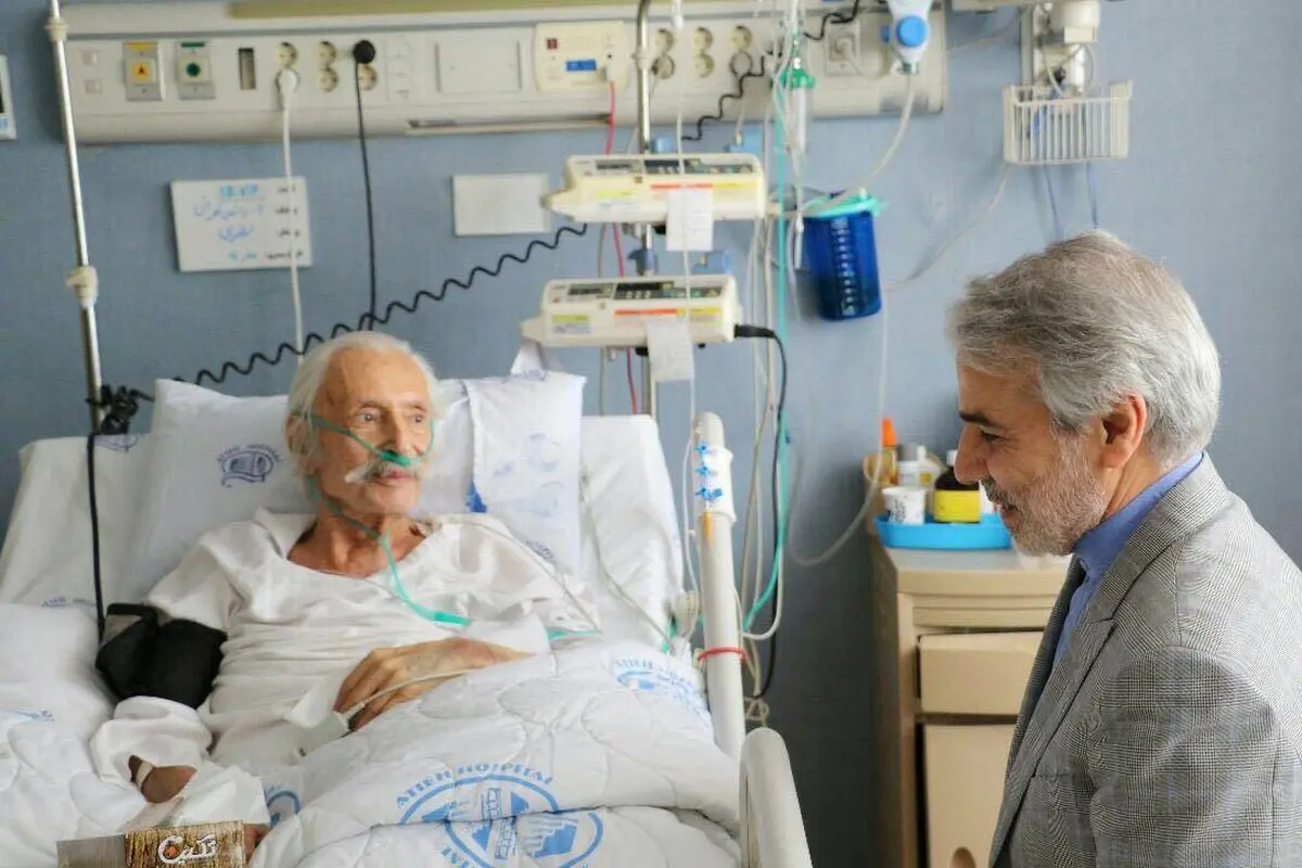 عيادت محمدباقر نوبخت از جمشيد مشايخي/عکس