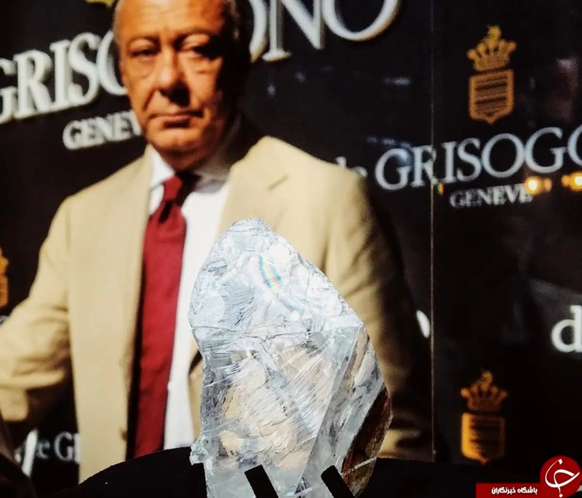 گرانترین الماس جهان به همراه مالک سوئیسی اش/عکس