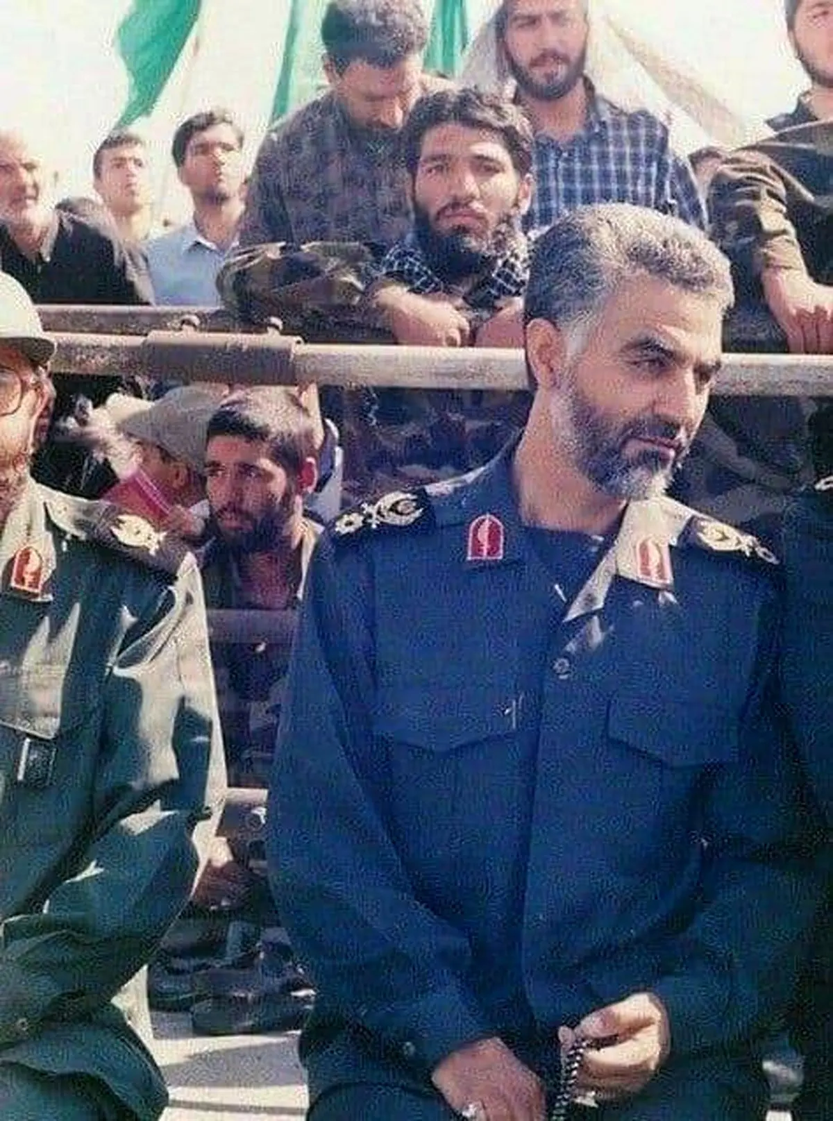 عکسی قدیمی و دیده نشده از حاج قاسم سلیمانی