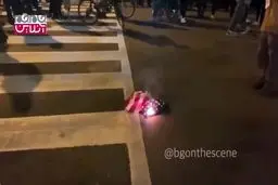 فیلم دیده نشده/آتش زدن پرچم آمریکا در نزدیکی کاخ سفید