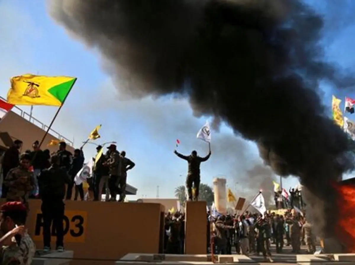 الجزیره:آیا ترامپ در عراق به دام می‌افتد؟ / در صورت ادامه غائله فعلی پیروزی نصیب ایران خواهد شد!