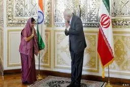 تصاویر حضور دیپلمات‌های زن خارجی در تهران/ از جنجال بونینو و هیئت اروپایی تا آشنایی اشتون و موگرینی با قوانین ایران