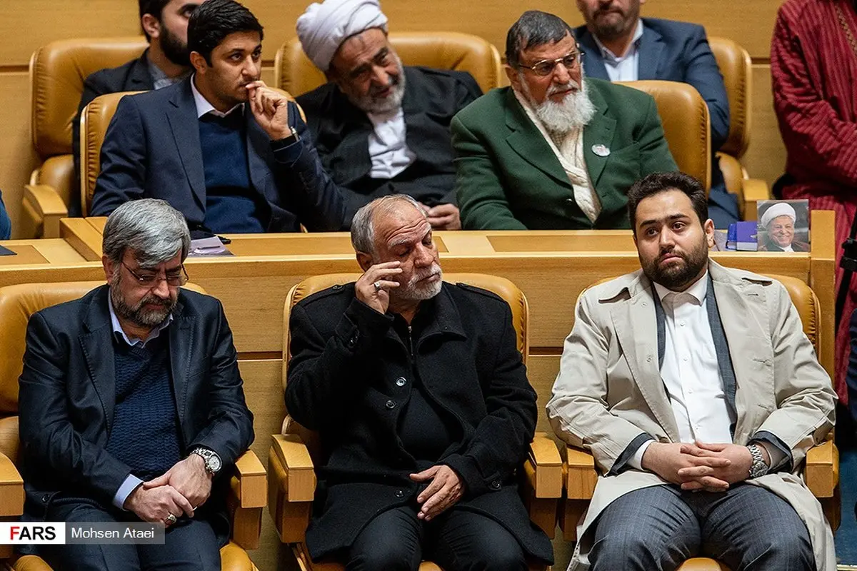 عکس: داماد روحانی در صف اول مراسم سالگرد مرحوم هاشمی