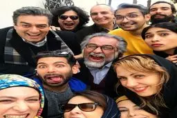 سلفی بازیگران سریال «دیوار به دیوار۲» با اداهاى جالب!/عکس