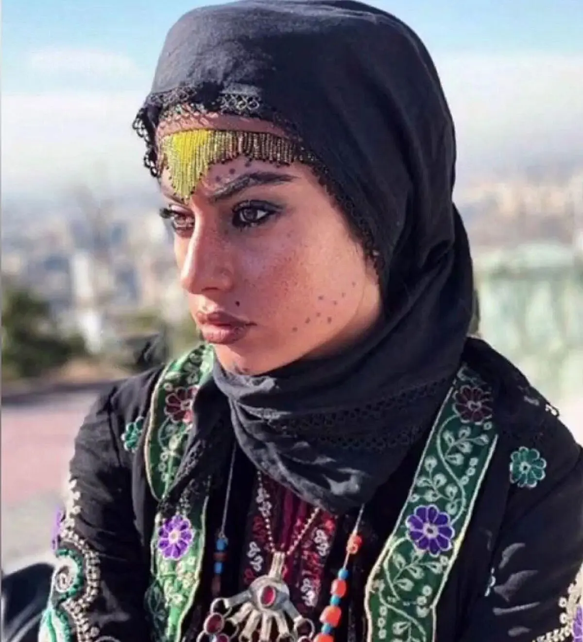 عکس / گریم ترلان پروانه در نقش کولی