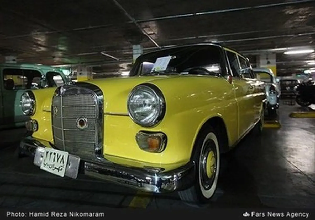 نمایشگاه خودروهای کلاسیک در اصفهان/تصاویر