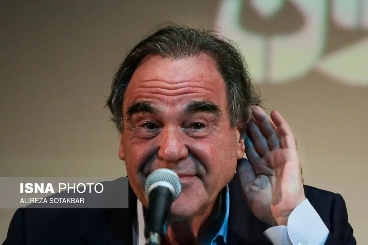 تصاویری از نشست خبری الیور استون در تهران