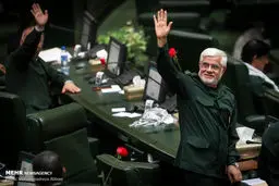 عکس: محمدرضا عارف در لباس سپاه