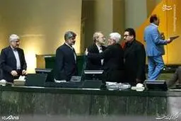 پایان لاریجانی؛ او دیگر پارلمانتاریست نخواهد بود / راز موافقت آقای رییس با این مصوبه چیست؟