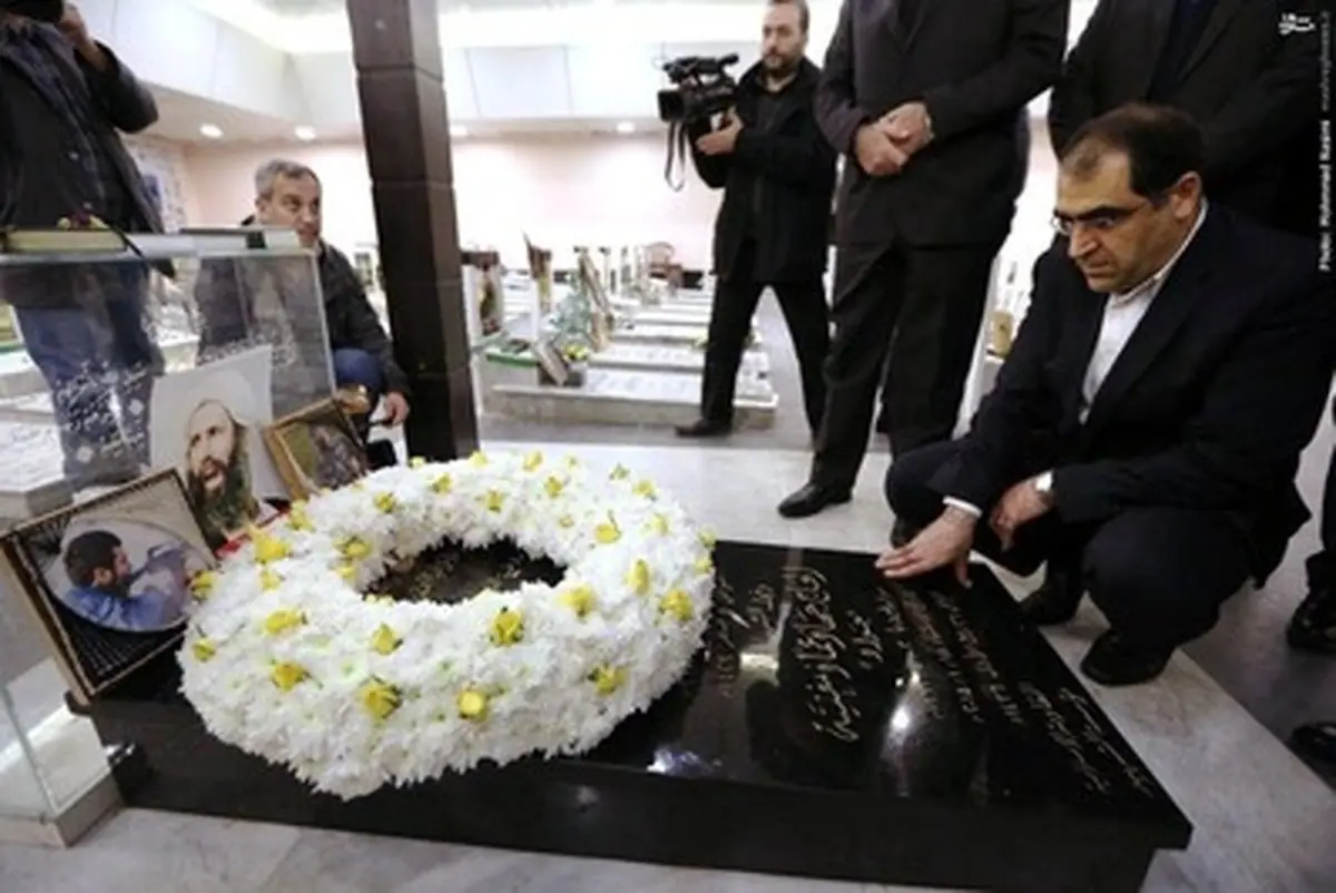 وزیر بهداشت در روضة شهداء لبنان/تصاویر