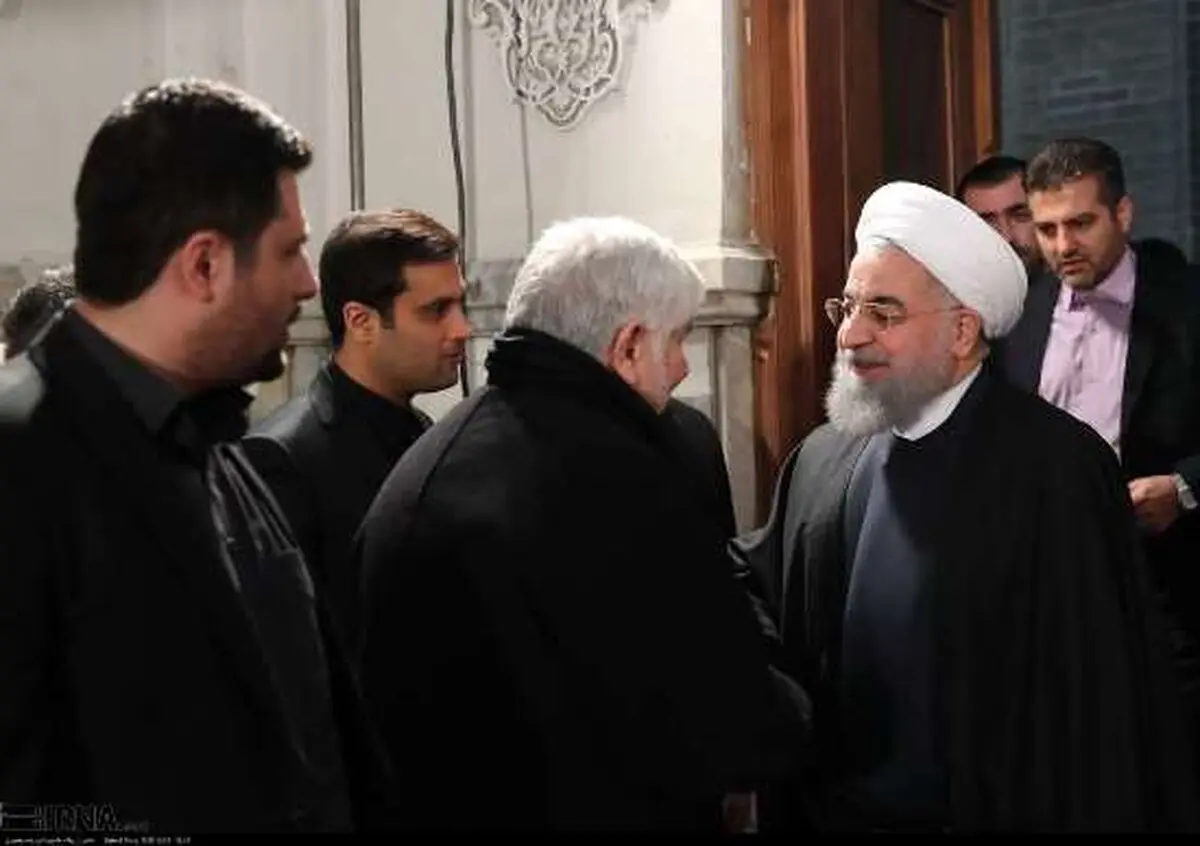 رویارویی روحانی و برادر آیت الله هاشمی در مراسم سالگرد /عکس