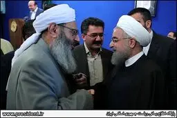 مولوی عبدالحمید و روحانی در حاشیه دیدار امروز/عکس