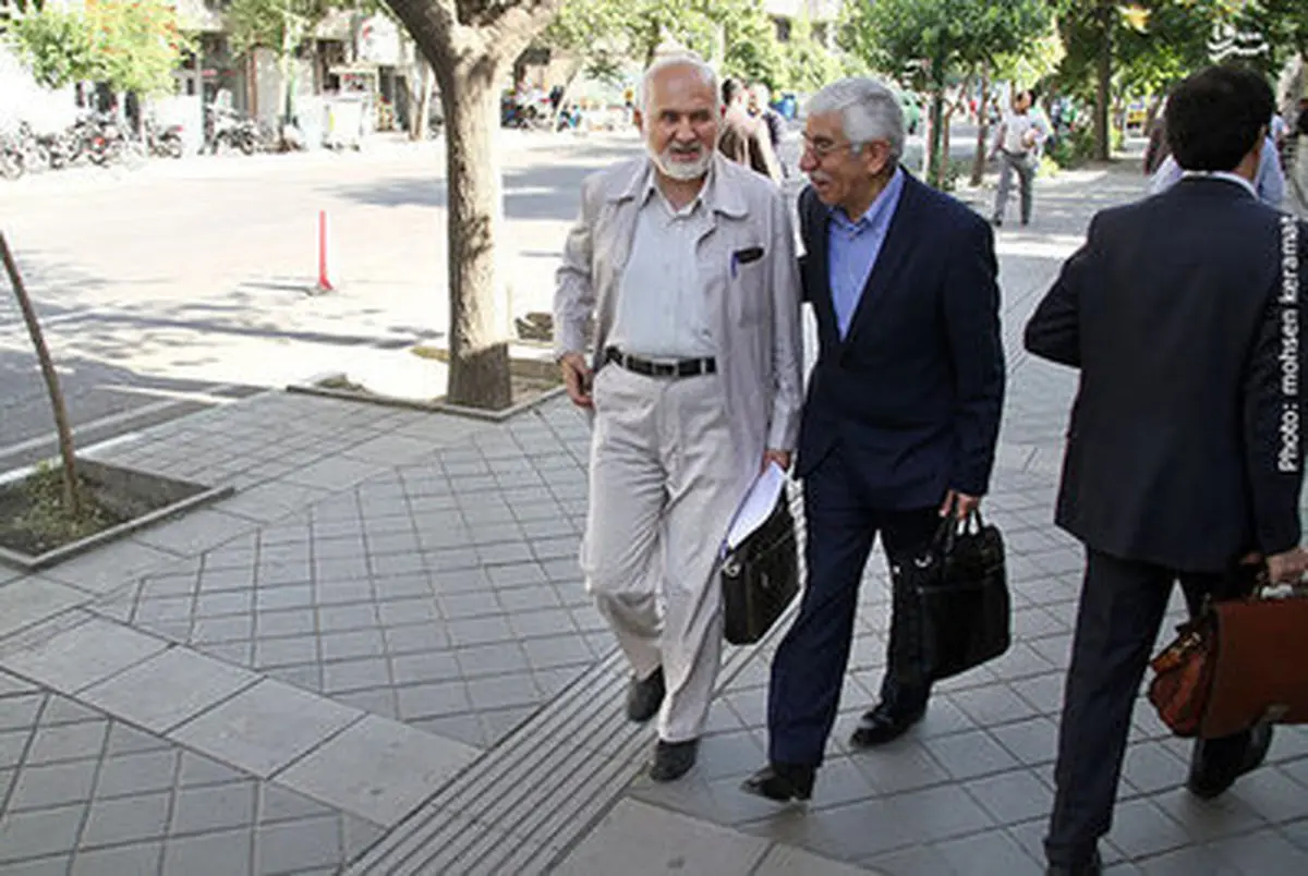 حاشیه های تصویری دادگاه احمد توکلی