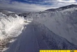 برف شدید و سنگین در روستای سرداب/ عکس