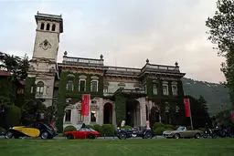 فروش خودروهای میلیون‌ دلاری در حراجی ویلا اربا + تصاویر