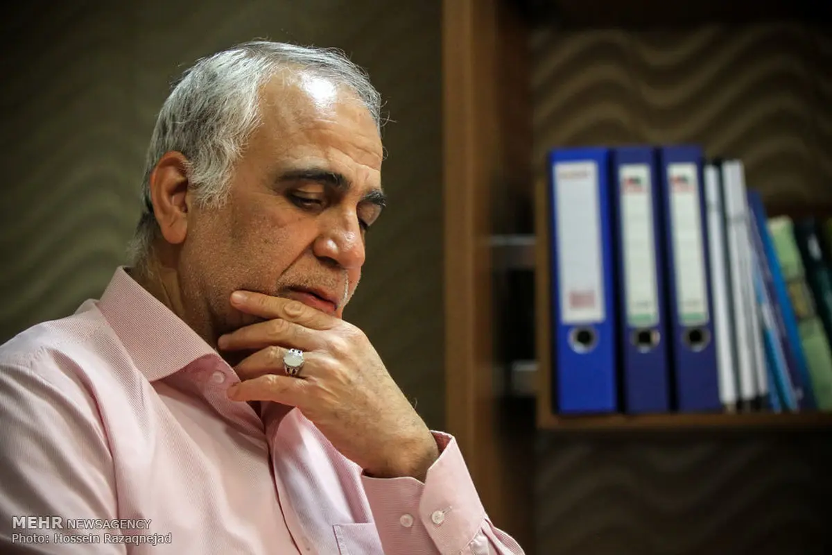 وزیر دولت احمدی نژاد: پیروز مناظره اول دولت روحانی بود/ قالیباف مضطرب است/ شخصی که به مطالب توهین آمیز استناد می کند ناتوان از اداره مملکت است