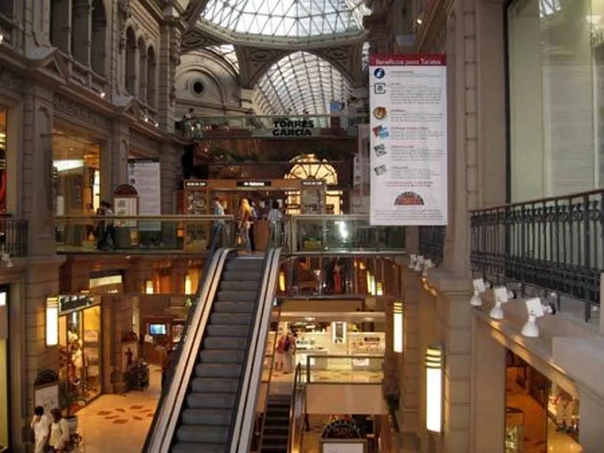 پاساژها در مقابل بازار، تقابل سنت و مدرنیته در بطن شهرها