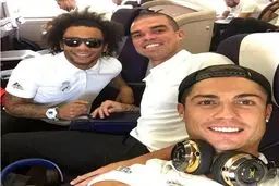 سلفی رونالدو، پپه و مارسلو در هواپیما/ عکس