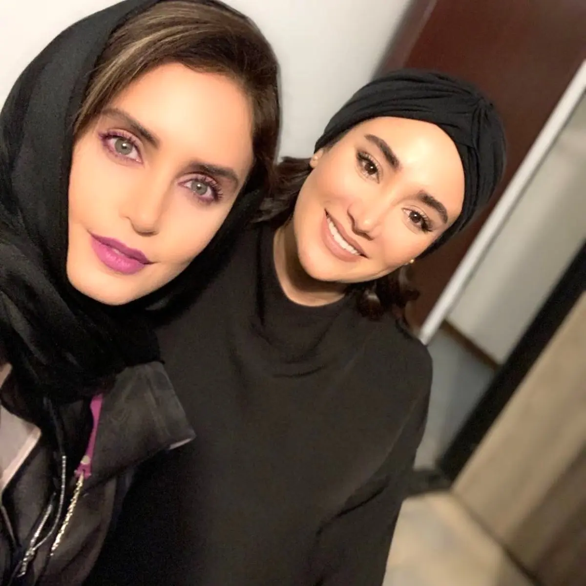 استایل خاص بهاره افشاری در کنار خانم بازیگر + عکس