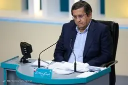 لحظه ایی که همتی لیست ابربدهکاران را تحویل رئیسی داد