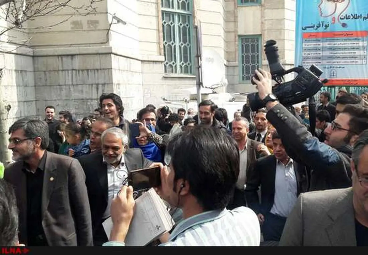 حاشیه‌های حضور کوچک‌زاده در حسینه ارشاد +عکس