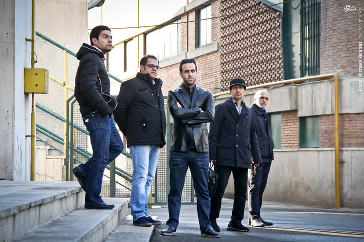 علی کریمی در مراسم تشییع کاپیتان استقلال/ عکس