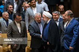 تصویری از دیدار حسن روحانی با سلطان فوتبال ایران/عکس