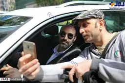 عکسی از خودروی لوکس آقای بازیگر معروف