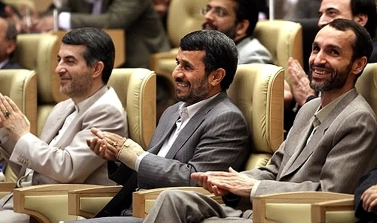 محمود احمدی‌نژاد، «مدودف» بقایی می‌شود /احمدی نژاد ظهور کرده است