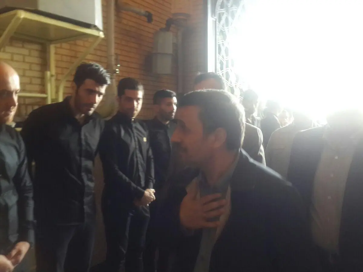 احمدی نژاد در مراسم ختم نوروزی/عکس
