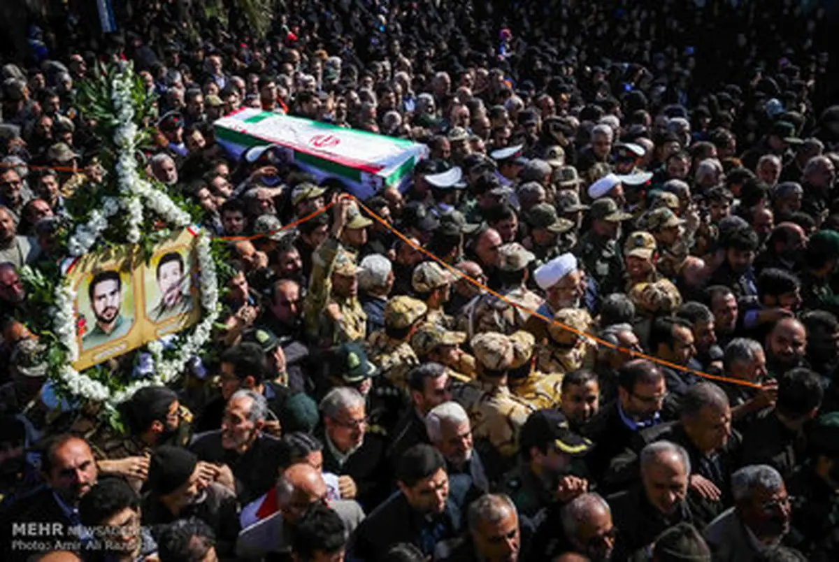 تصاویر تشییع و خاکسپاری مادر شهیدان کشوری