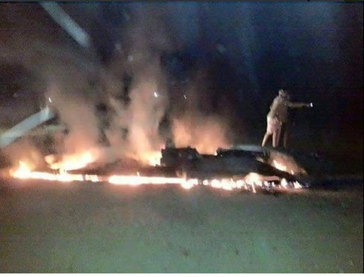 انصار الله یمن : جنگنده اف 15 سعودی را ساقط کردیم+عکس