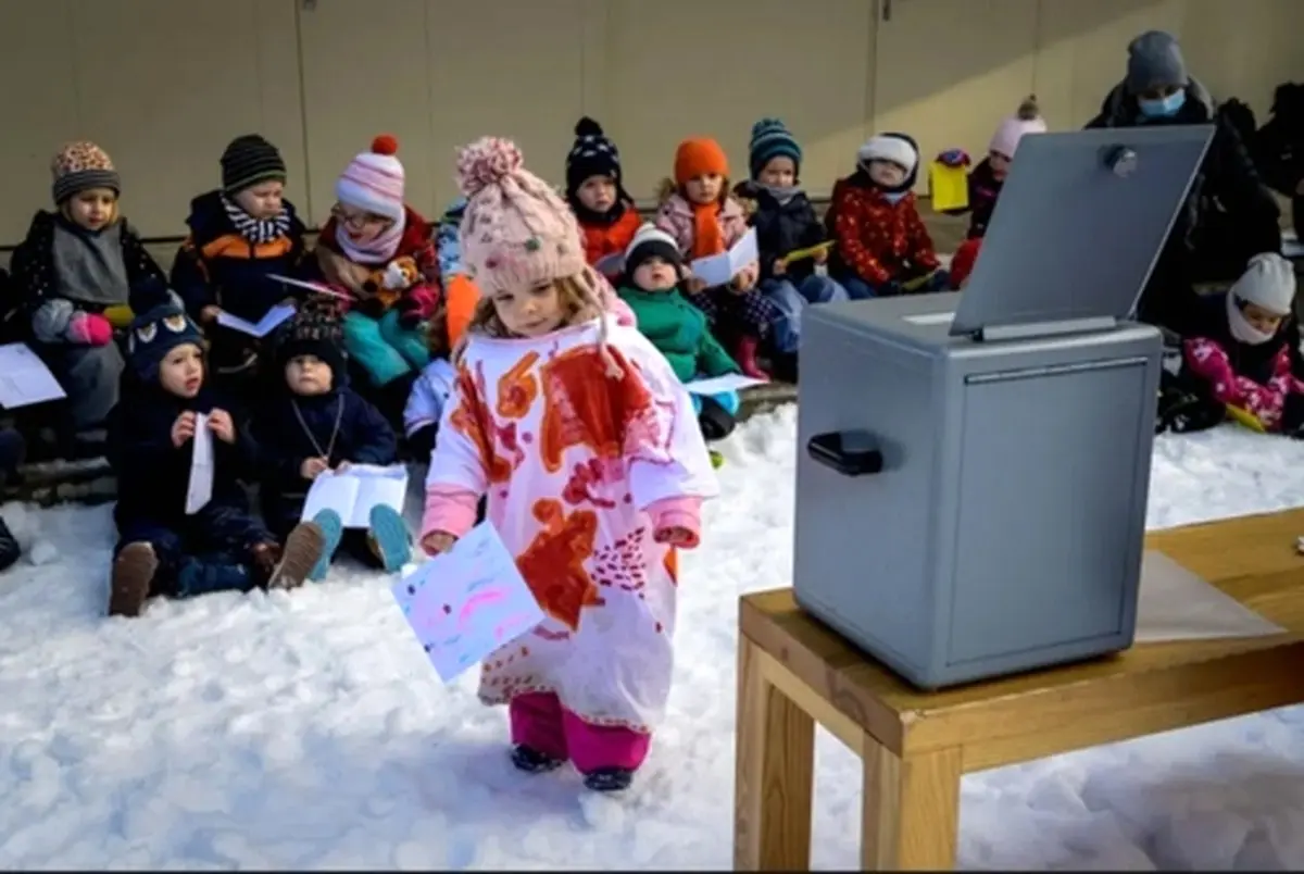 آموزش مفاهیم دموکراسی در مهد کودکی در سوئیس+عکس