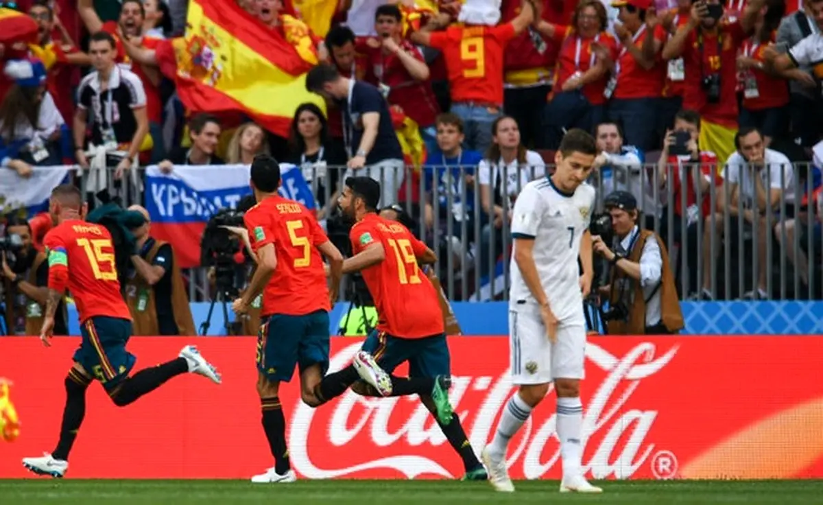 خداحافظی یکی دیگر از مدعیان/ اسپانیا و ستارگانش حریف میزبان نشدند + تصاویر