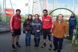 عکس یادگاری نکونام و انصاری‌فرد با دختران ایرانی در تاخونار