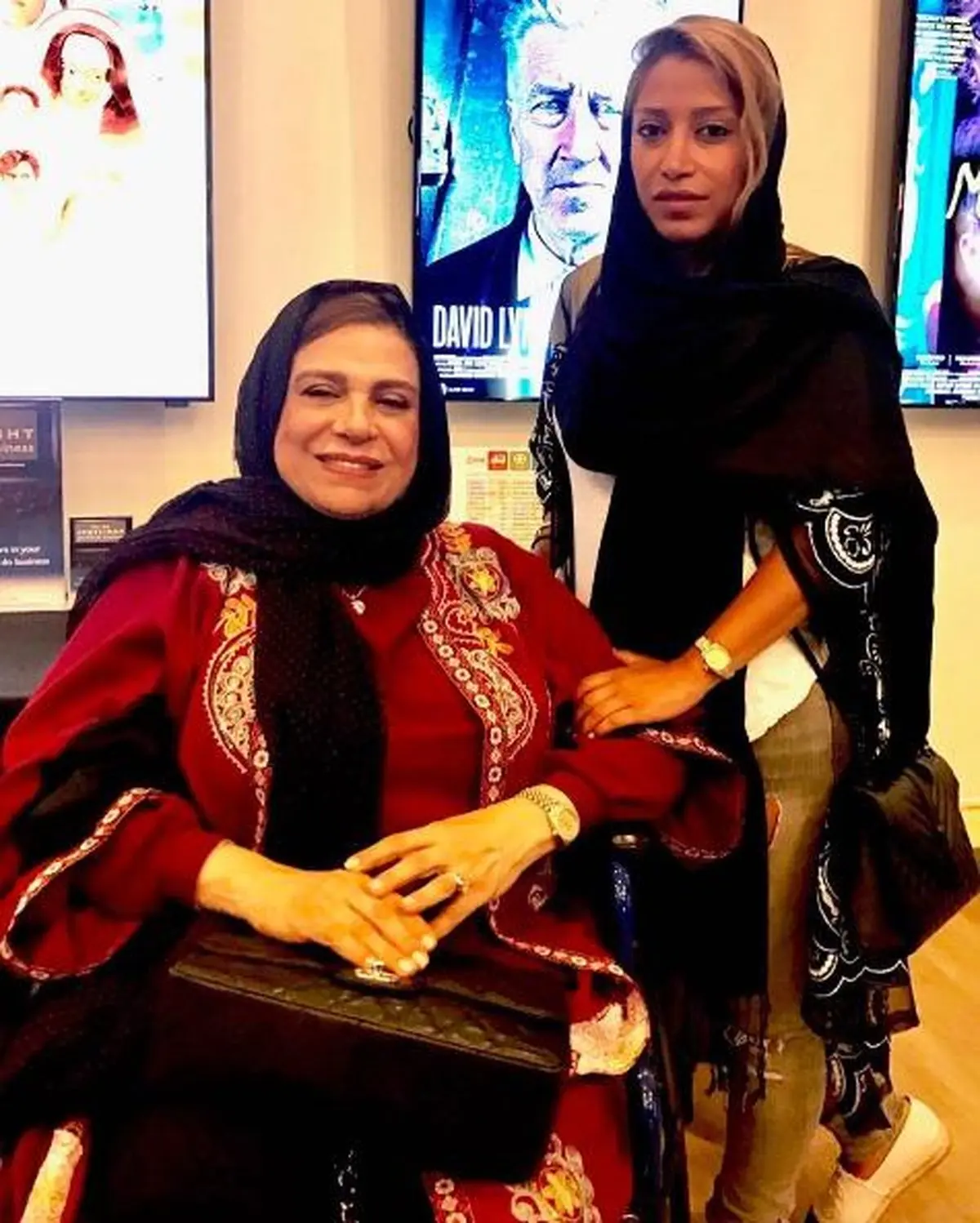 عکس های دختران گوهر خیراندیش, آزاده و آناهیتا اسماعیل خانی