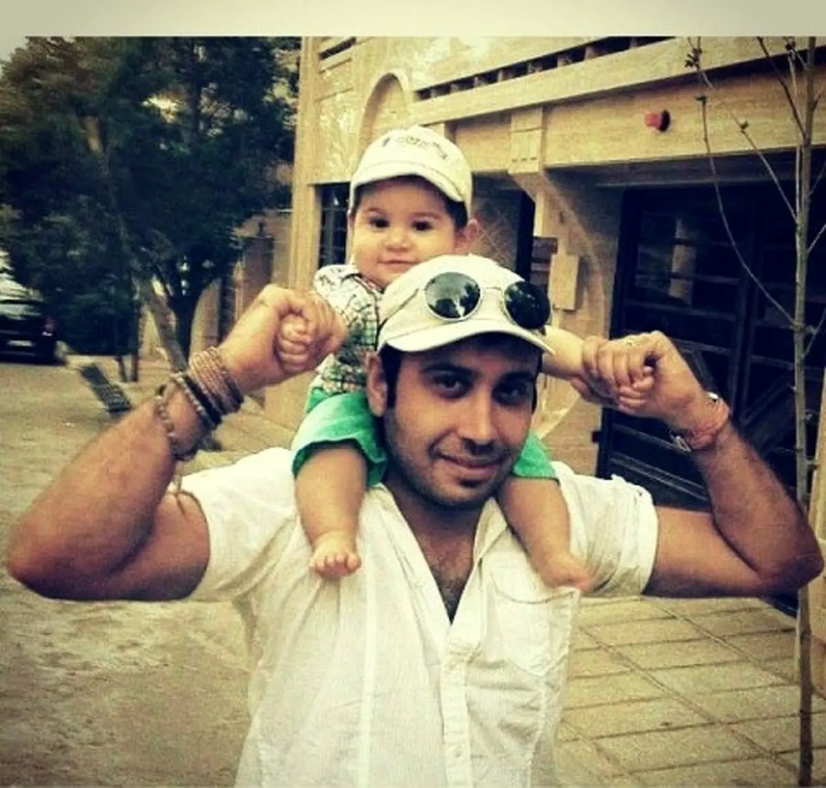 محسن چاوشی و پسرش/ عکس