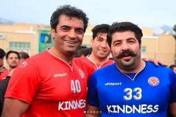 عکس یادگاری کارگردان پرسپولیسی با خواننده‌ استقلالی که سوژه فضای مجازی شد