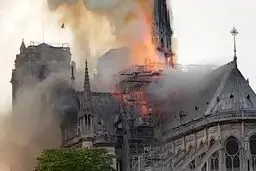 فیلم/ آتش سوزی کلیسا در فرانسه