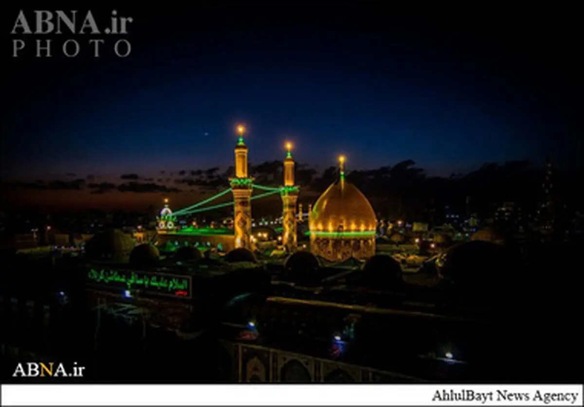 تعویض پرچم گنبد حرمین امام حسین(ع) و حضرت عباس(ع)/ تصاویر