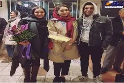 تیپ زمستانی آقای بازیگر و همسر معروفش /عکس