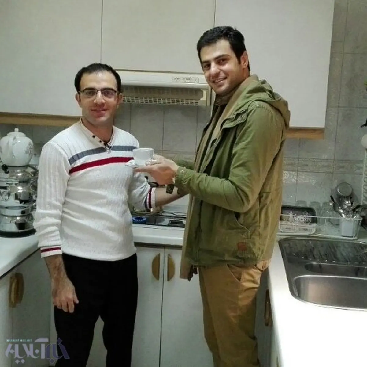 دیدار علی‌ ضیا با آبدارچی محبوب اینستاگرام+عکس