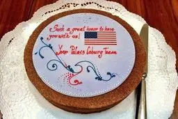 کیک هتل کوبرگ برای مذاکره کنندگان هسته‌ای/ تصاویر