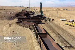 خارج شدن قطار باری نیشابور از ریل/تصاویر