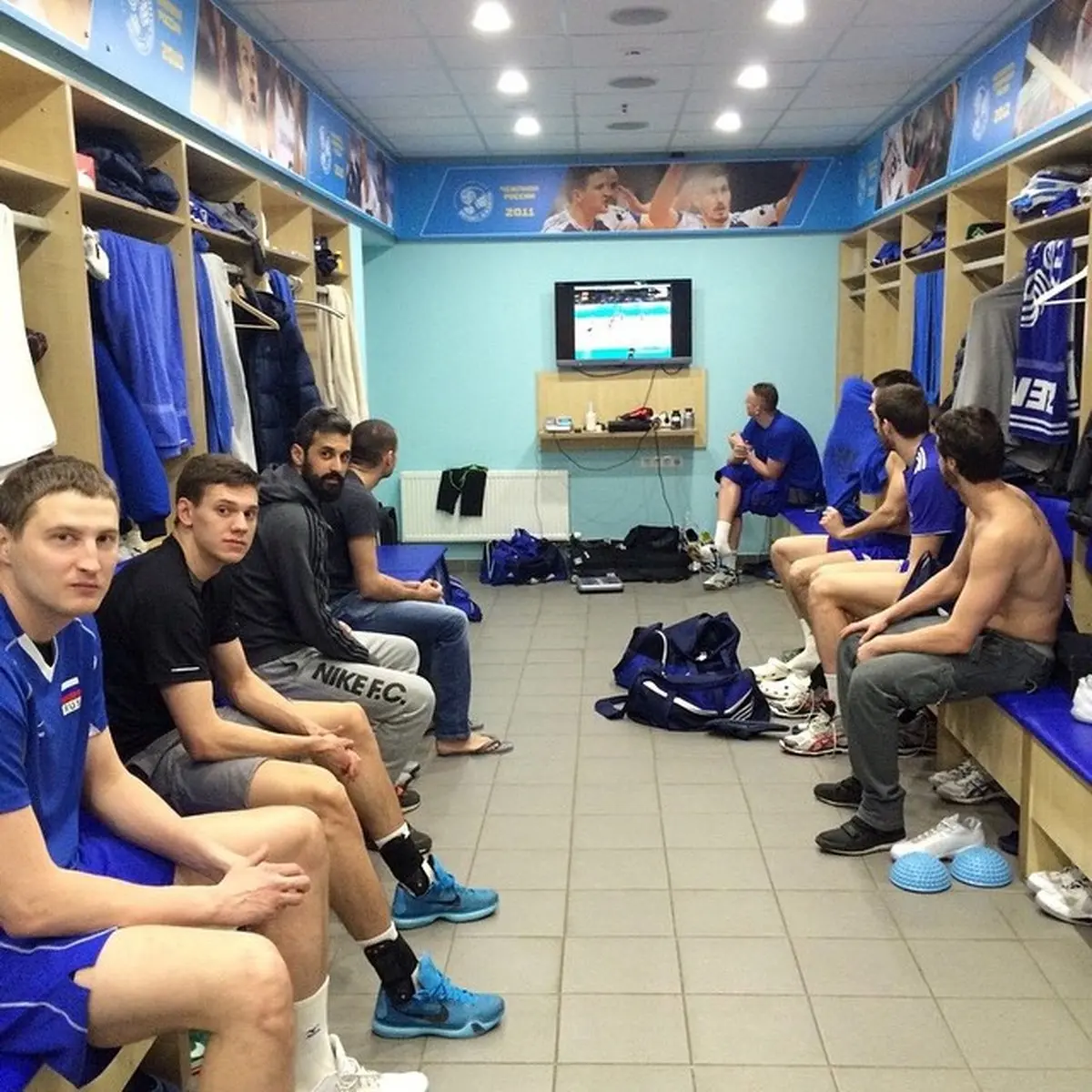 تماشای فینال لیگ برتر والیبال توسط سعید معروف + عكس