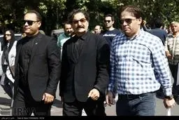 شهرام ناظری در مراسم تشییع کیارستمی/ عکس