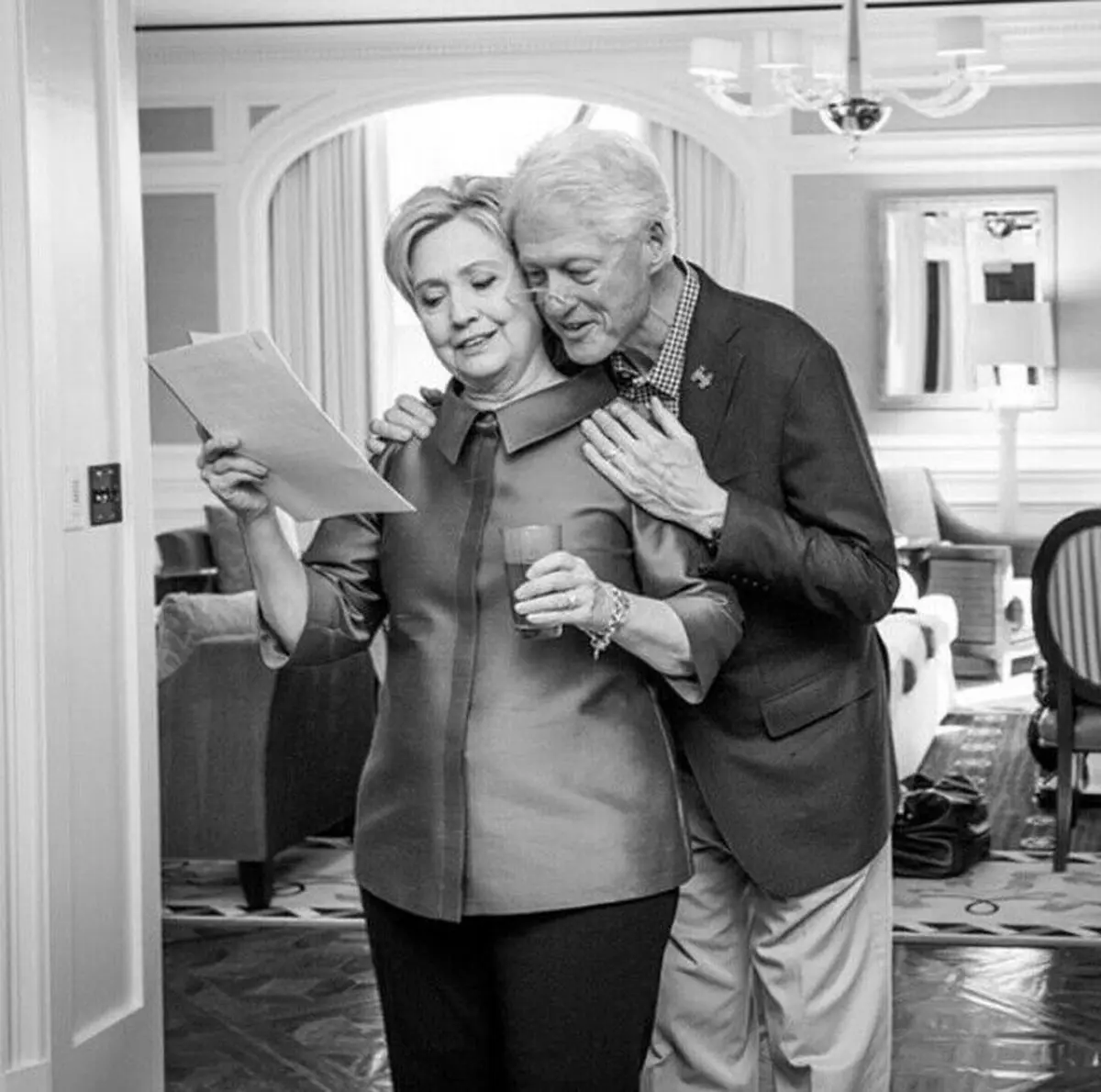 عکس تبلیغاتی جالب هیلاری کلینتون