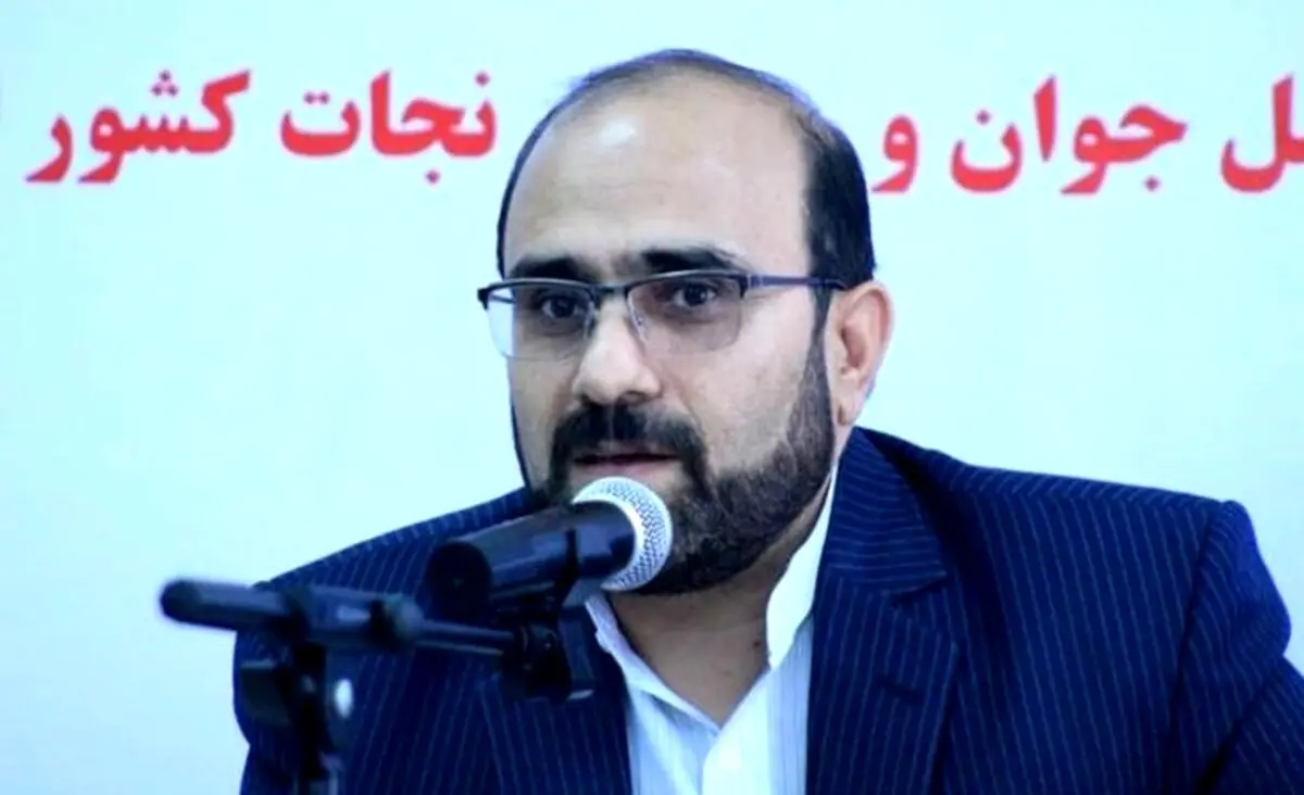 یک فعال سیاسی اصولگرا: قالیباف زمینه را برای حضور رئیسی آماده می‌کند/ ستادهای قالیباف فعال شده‌اند
