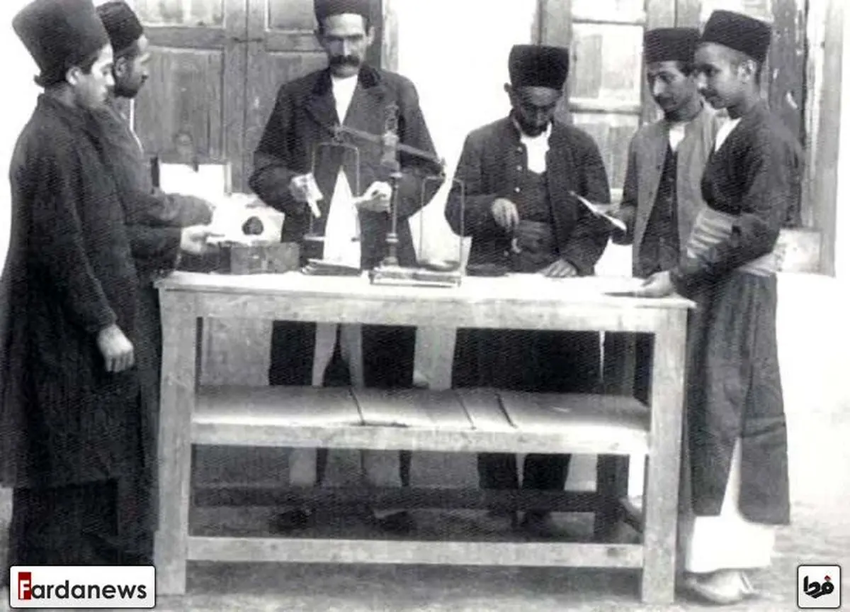 اداره پست زمان قاجار /عکس